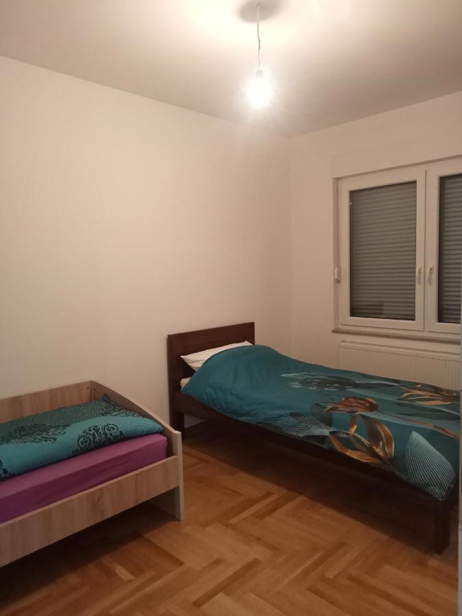 Rooms Near The Airport Sarajevo Luaran gambar