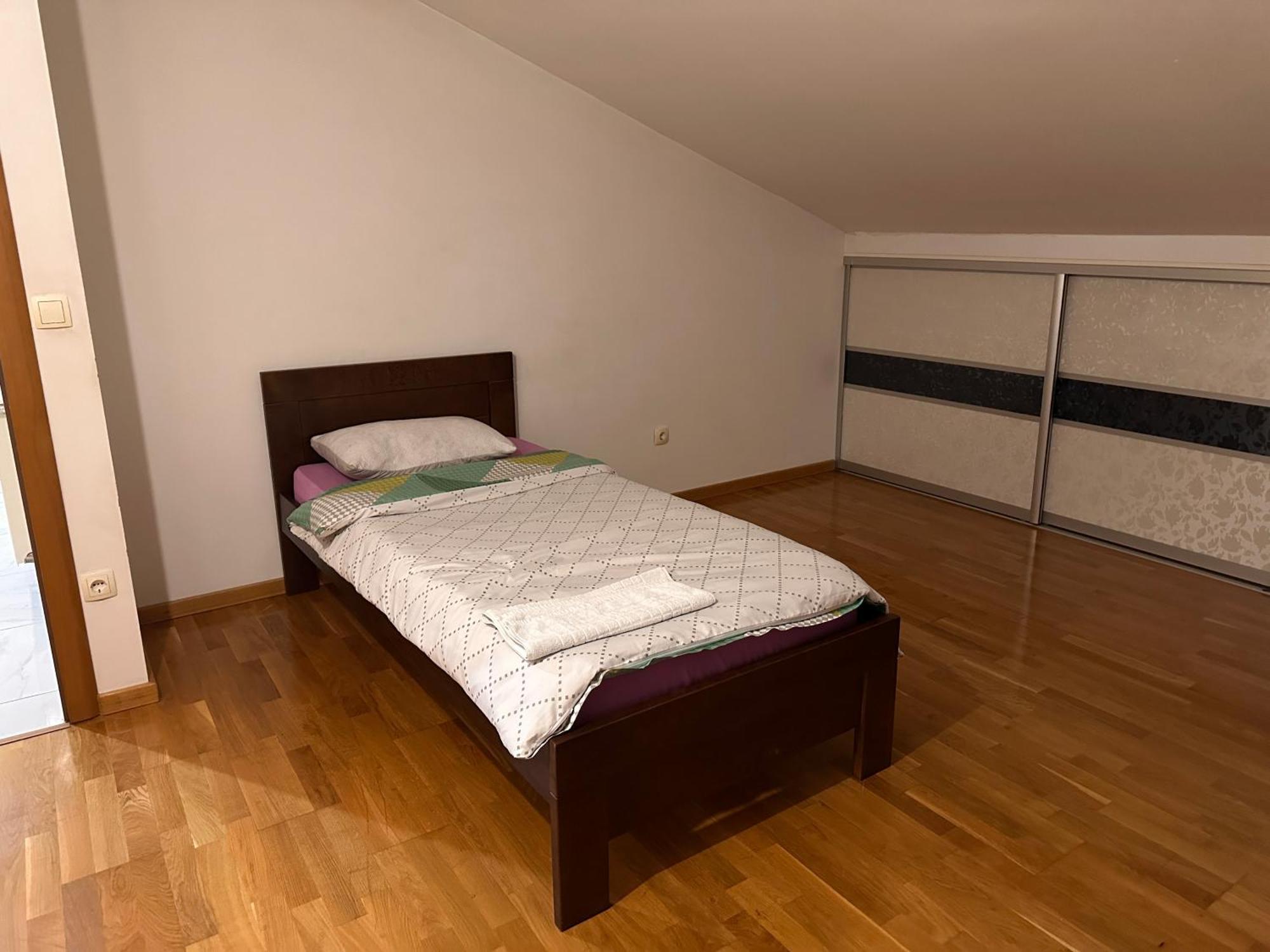 Rooms Near The Airport Sarajevo Luaran gambar