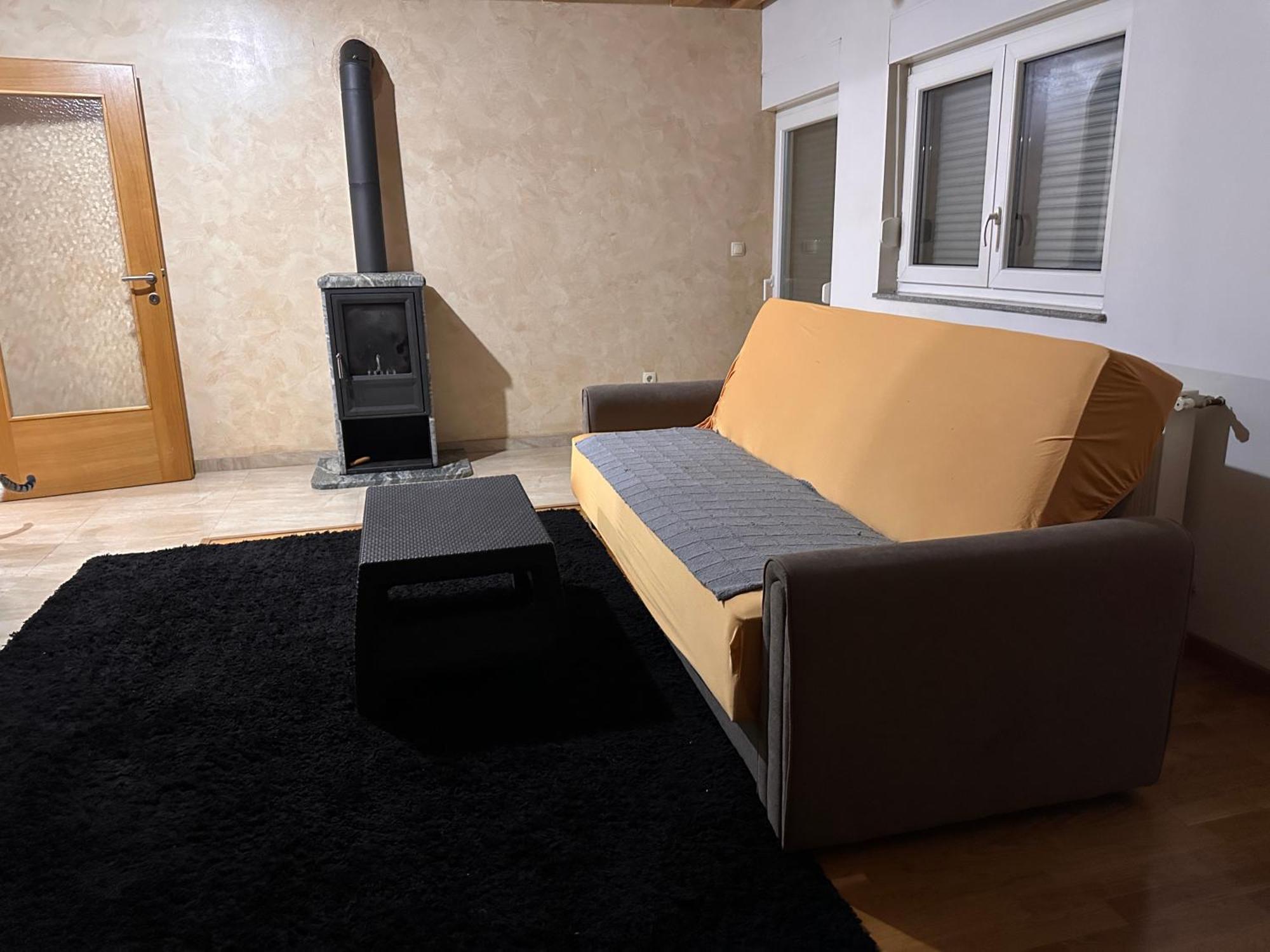Rooms Near The Airport Sarajevo Luaran gambar