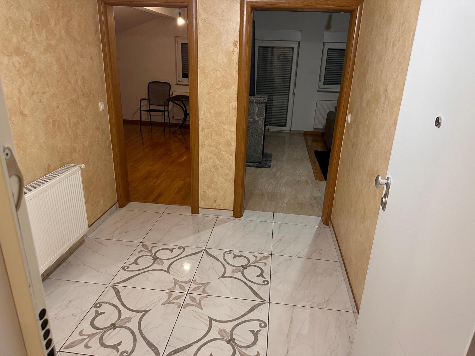 Rooms Near The Airport Sarajevo Luaran gambar